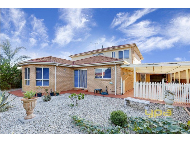 12 Centaurus Avenue, Roxburgh Park VIC 3064