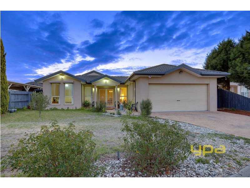 7 Truscott Avenue, Roxburgh Park VIC 3064