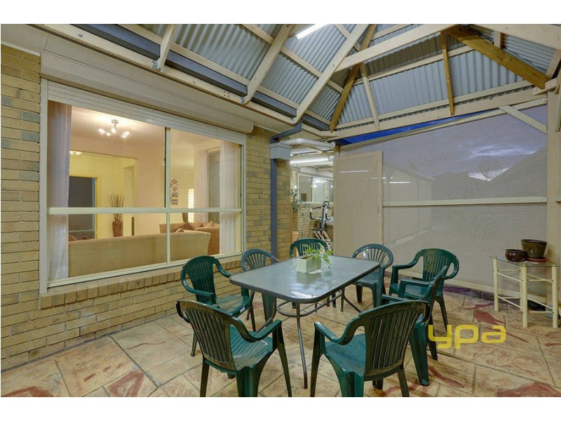 7 Truscott Avenue, Roxburgh Park VIC 3064