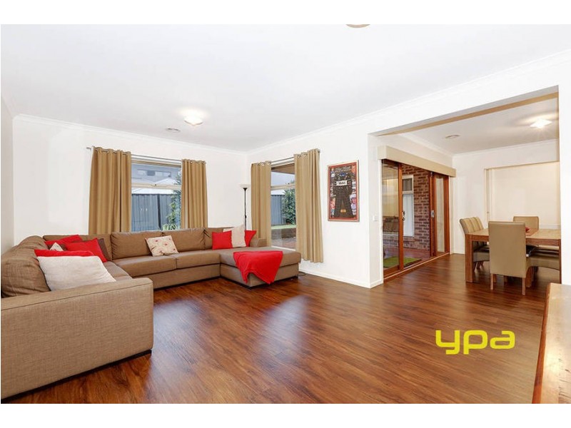 6 Beechworth Avenue, Greenvale VIC 3059