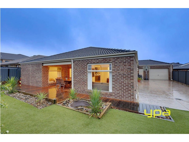 6 Beechworth Avenue, Greenvale VIC 3059