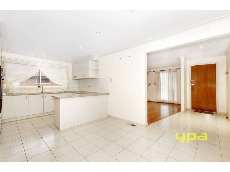 28 Nicholson Crescent, Meadow Heights VIC 3048