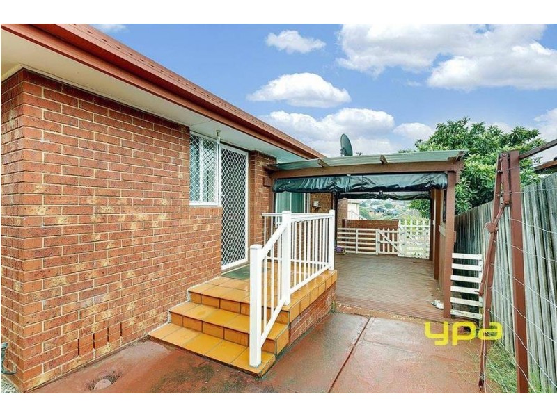 28 Nicholson Crescent, Meadow Heights VIC 3048