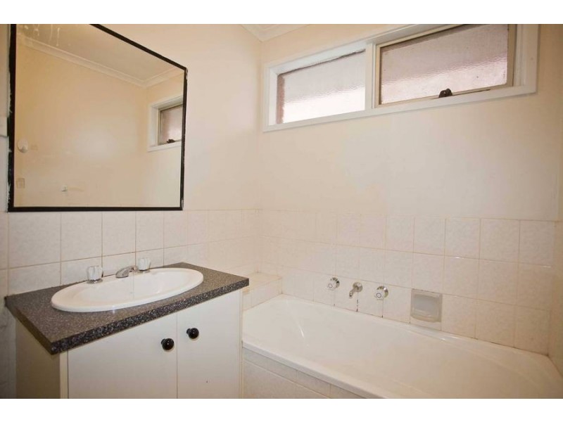 12 Pinus Place, Meadow Heights VIC 3048