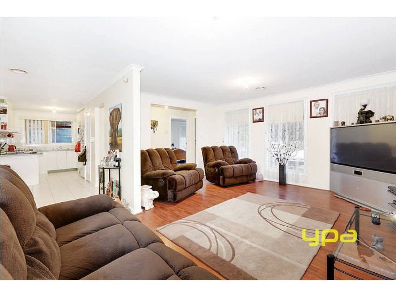 16 Addison Way, Roxburgh Park VIC 3064