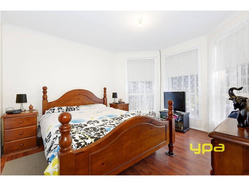 16 Addison Way, Roxburgh Park VIC 3064