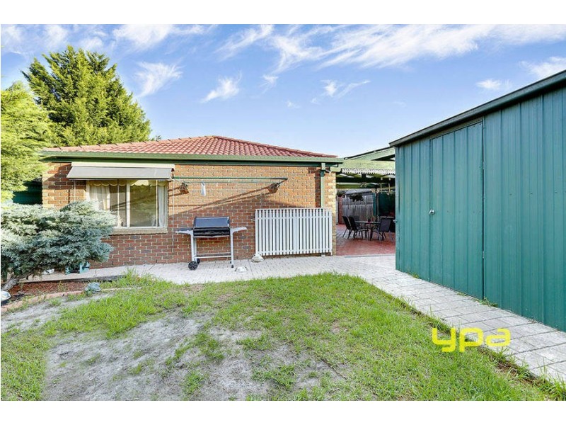 16 Addison Way, Roxburgh Park VIC 3064