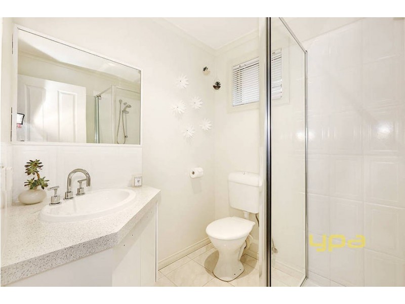 10 Harwood Place, Roxburgh Park VIC 3064