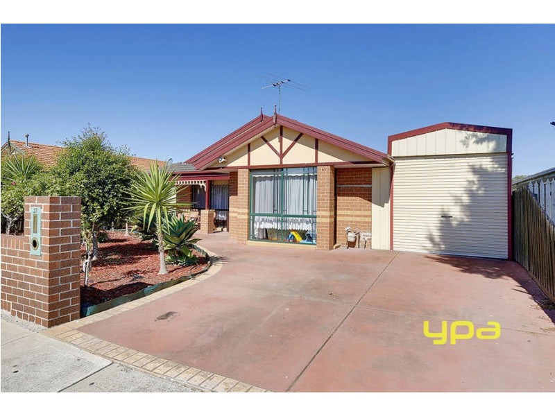 27 Bradman Drive, Meadow Heights VIC 3048