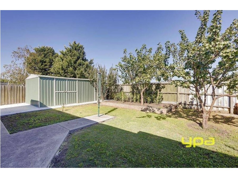27 Bradman Drive, Meadow Heights VIC 3048