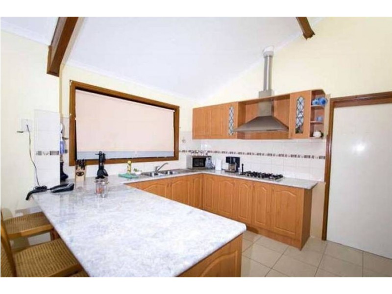 11 Nicholson Crescent, Meadow Heights VIC 3048