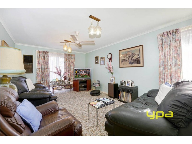 21 Norval Crescent, Coolaroo VIC 3048