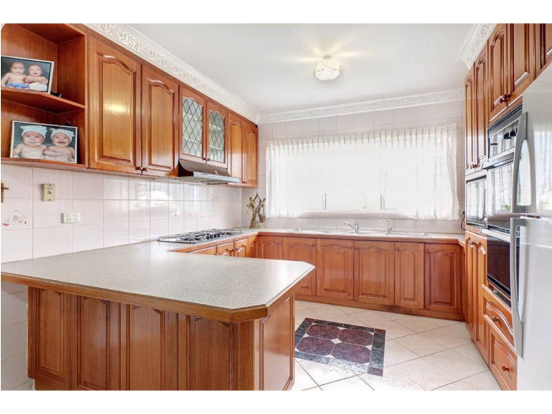 2 Shaba Court, Meadow Heights VIC 3048