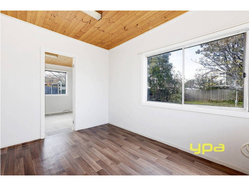 10 Syndal Street, Fawkner VIC 3060