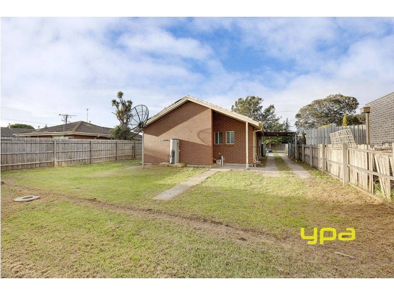 77 Eldorado Crescent, Meadow Heights VIC 3048