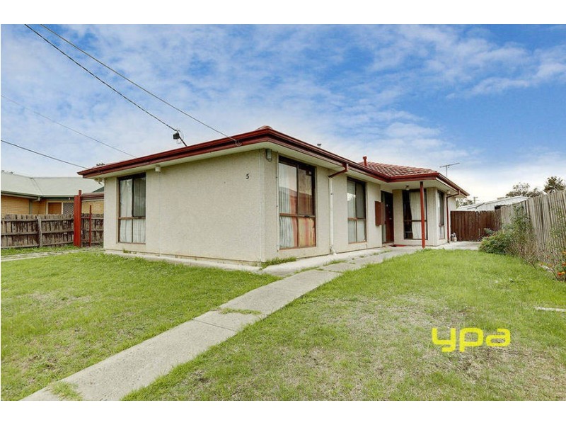 5 Rockbank Court, Meadow Heights VIC 3048