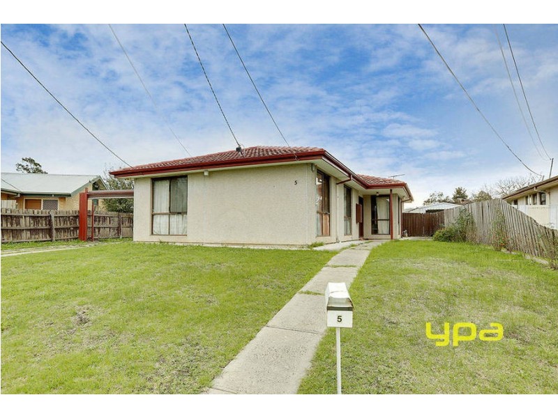 5 Rockbank Court, Meadow Heights VIC 3048