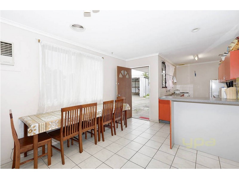 5 Rockbank Court, Meadow Heights VIC 3048