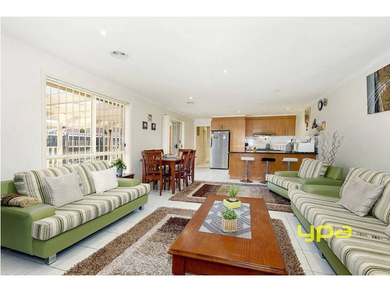 5 Severn Court, Roxburgh Park VIC 3064