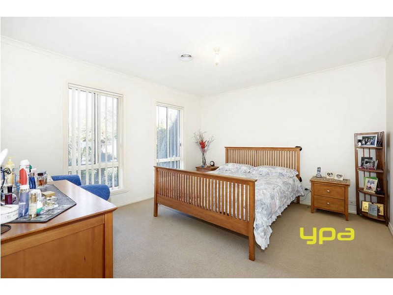 5 Severn Court, Roxburgh Park VIC 3064