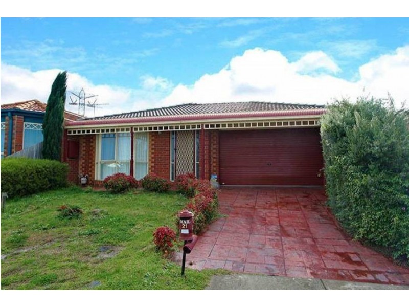 21 Baynton Crescent, Roxburgh Park VIC 3064