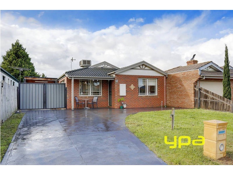 14 Sutherland Way, Roxburgh Park VIC 3064