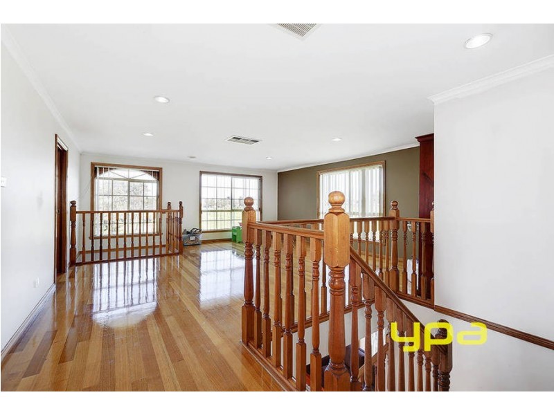 10 Vela Place, Roxburgh Park VIC 3064