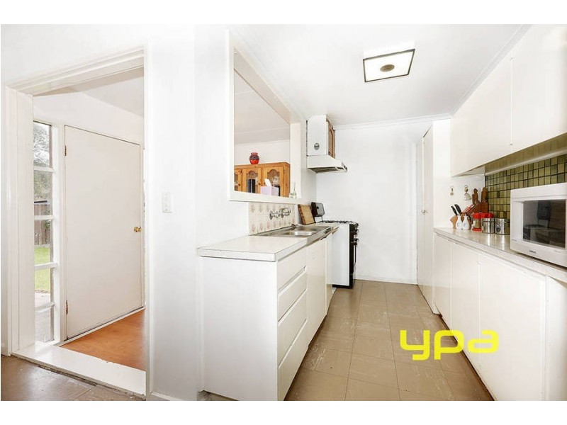 3 Hallston Court, Meadow Heights VIC 3048