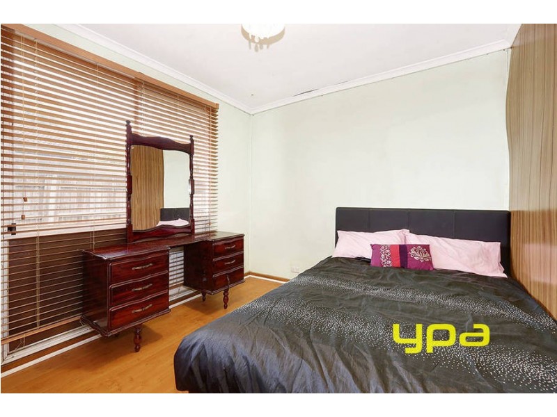 3 Hallston Court, Meadow Heights VIC 3048