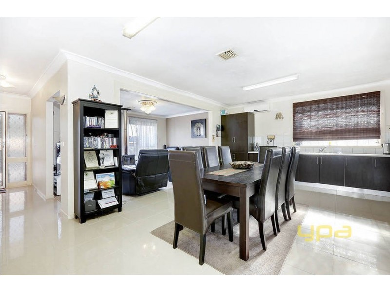 6 Dillwynia Place, Meadow Heights VIC 3048