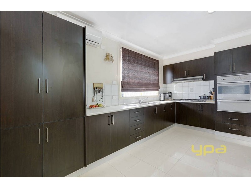 6 Dillwynia Place, Meadow Heights VIC 3048