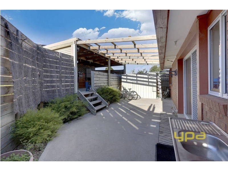 6 Dillwynia Place, Meadow Heights VIC 3048