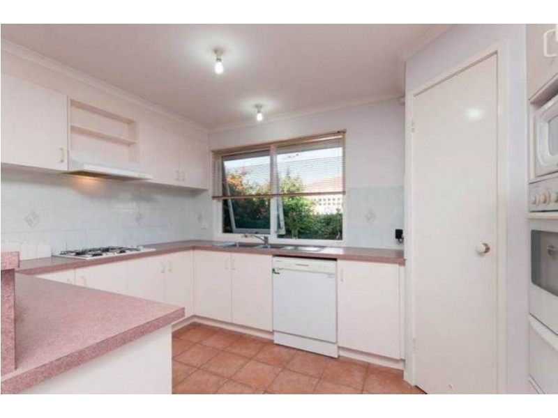 20 Sheridan Way, Roxburgh Park VIC 3064