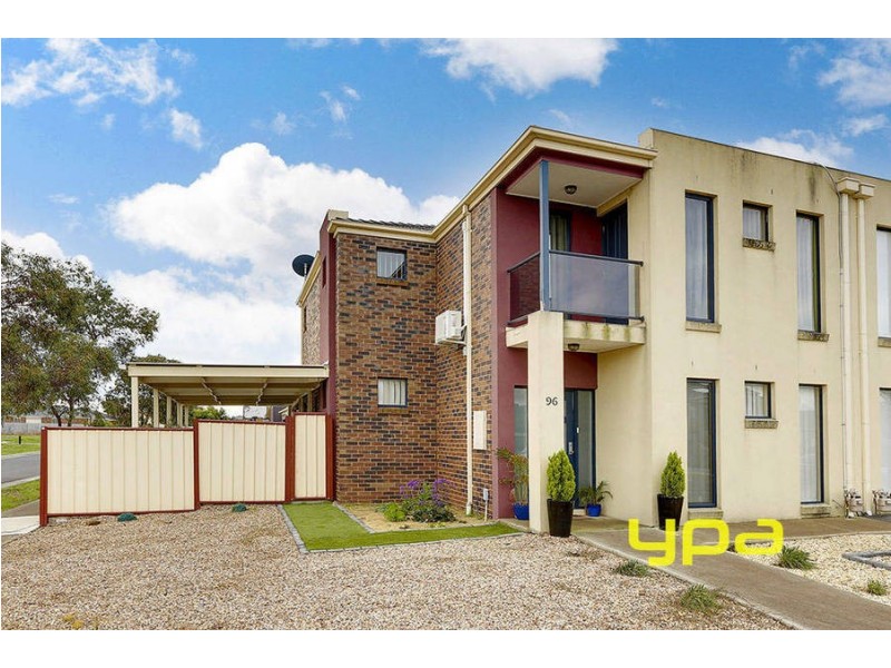 96 Hayfield Road, Roxburgh Park VIC 3064