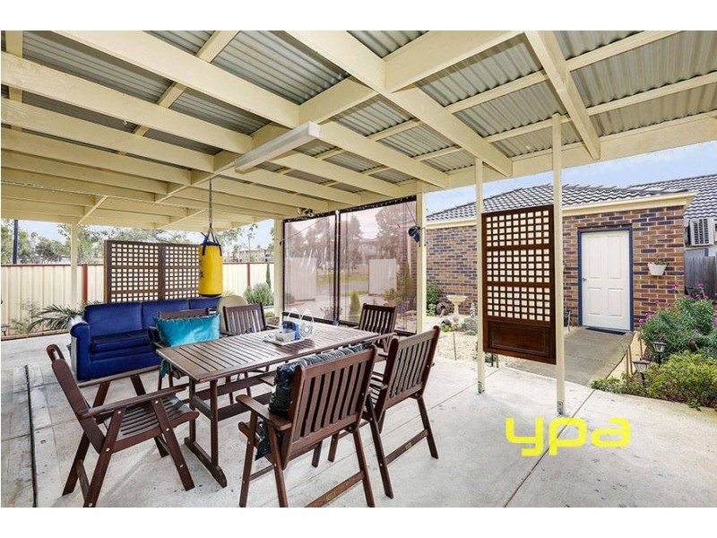 96 Hayfield Road, Roxburgh Park VIC 3064