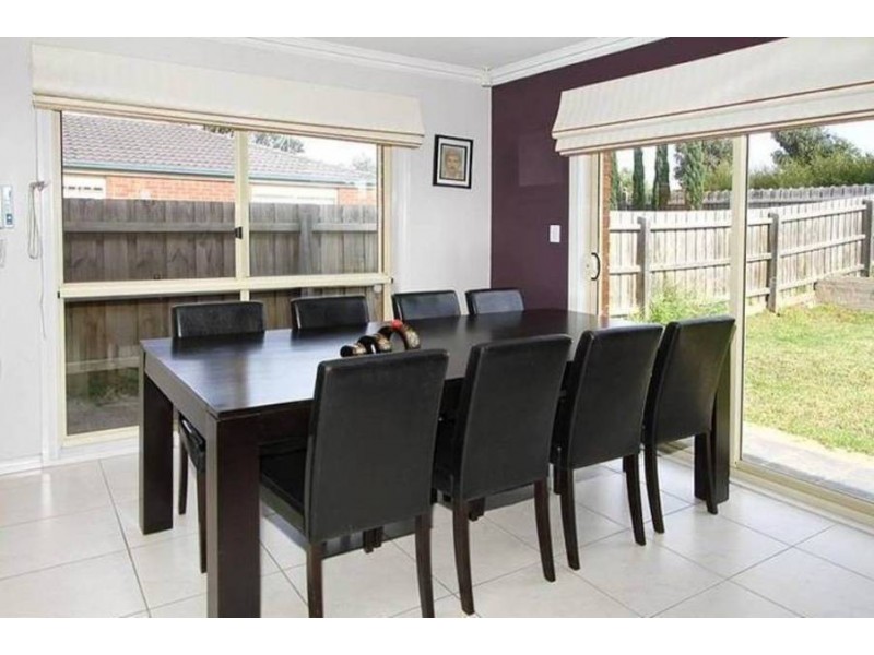 45 Athol Avenue, Roxburgh Park VIC 3064