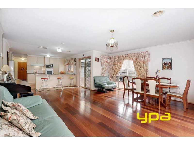 26 Orion Way, Roxburgh Park VIC 3064