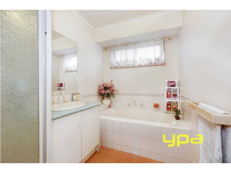 26 Orion Way, Roxburgh Park VIC 3064