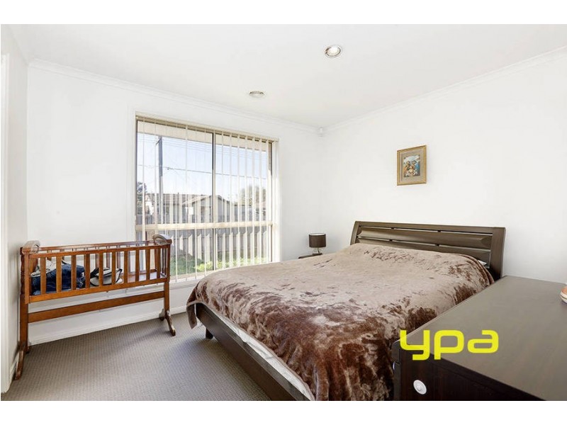 1 Rokewood Crescent, Meadow Heights VIC 3048