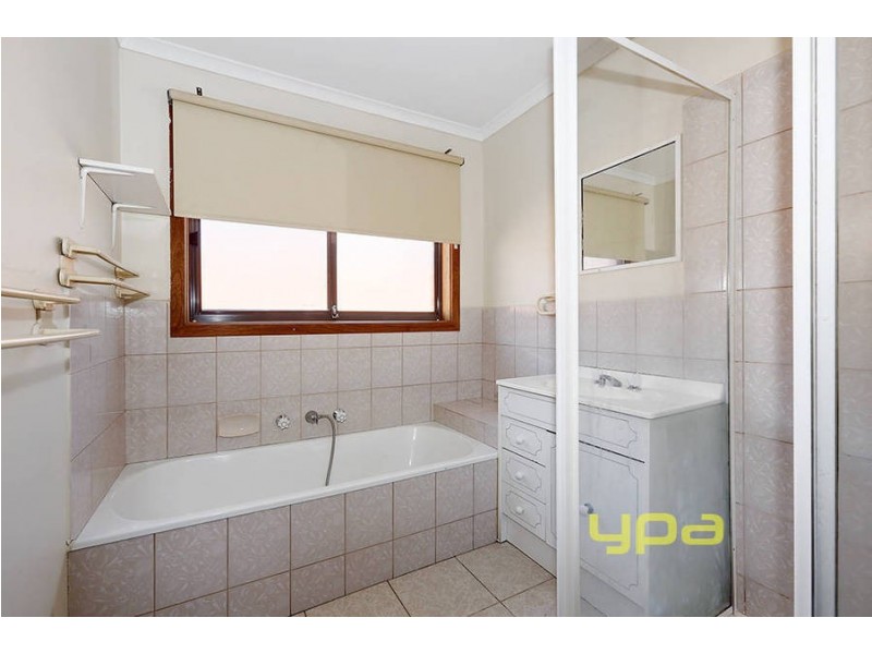 40 Fuschia Place, Meadow Heights VIC 3048