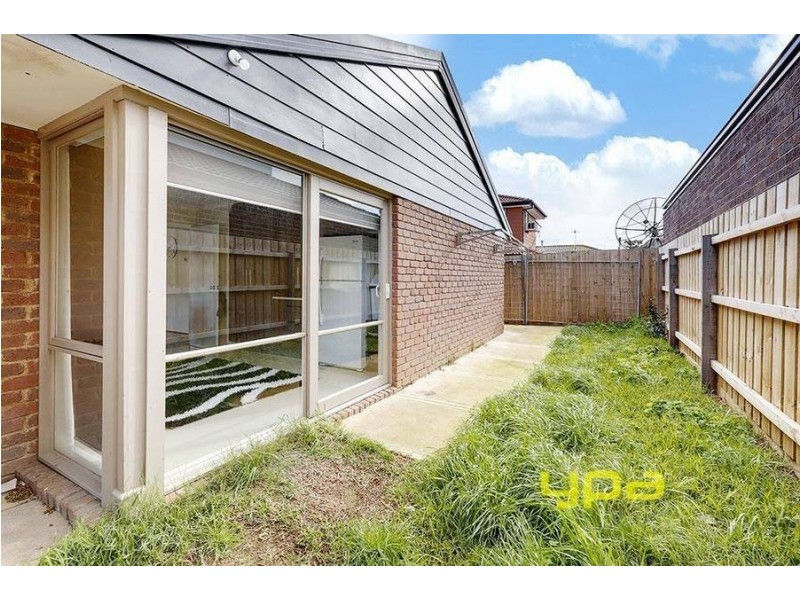 1/42 Dunkeld Street, Meadow Heights VIC 3048