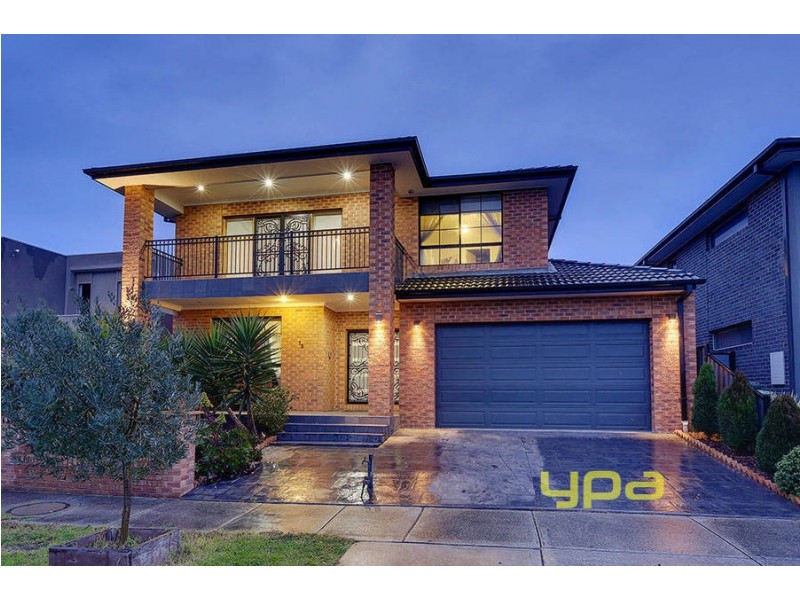 15 Watersedge Way, Roxburgh Park VIC 3064