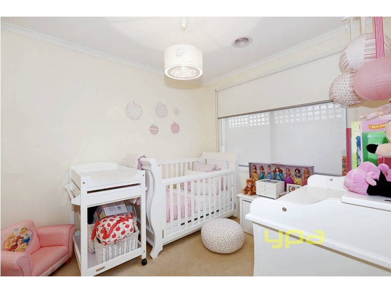 7 Harvey Court, Roxburgh Park VIC 3064