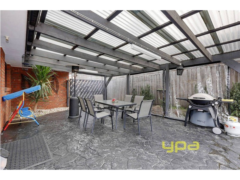 7 Harvey Court, Roxburgh Park VIC 3064