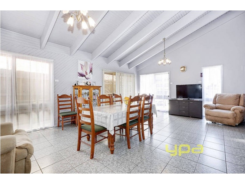 1/1 Ellam Court, Meadow Heights VIC 3048