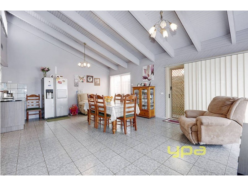 1/1 Ellam Court, Meadow Heights VIC 3048