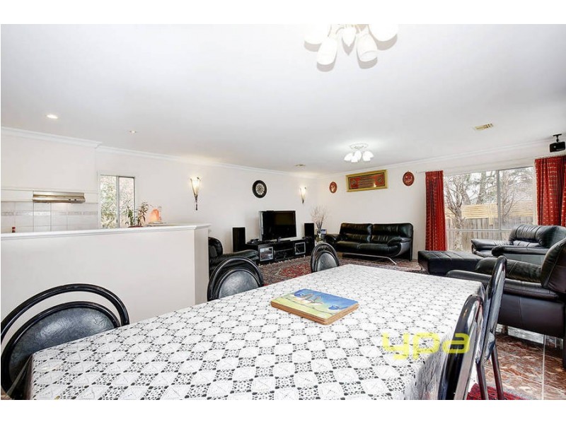 12 Gates Court, Roxburgh Park VIC 3064