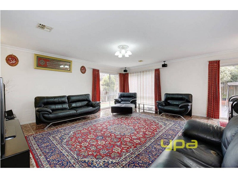 12 Gates Court, Roxburgh Park VIC 3064