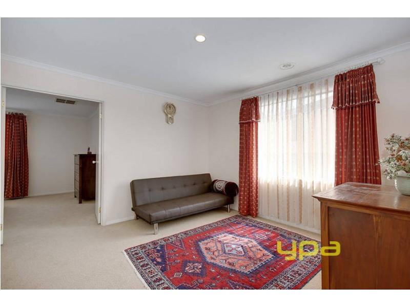 12 Gates Court, Roxburgh Park VIC 3064