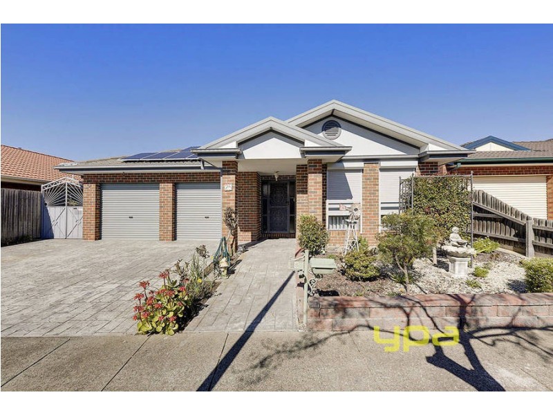 25 Wrigley Crescent, Roxburgh Park VIC 3064
